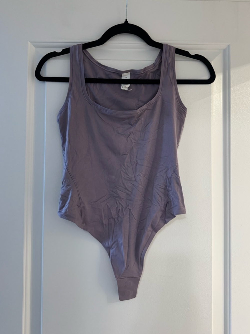 Lululemon Nulu Square-Neck Sleeveless Bodysuit in Purple Ash. Size S.
